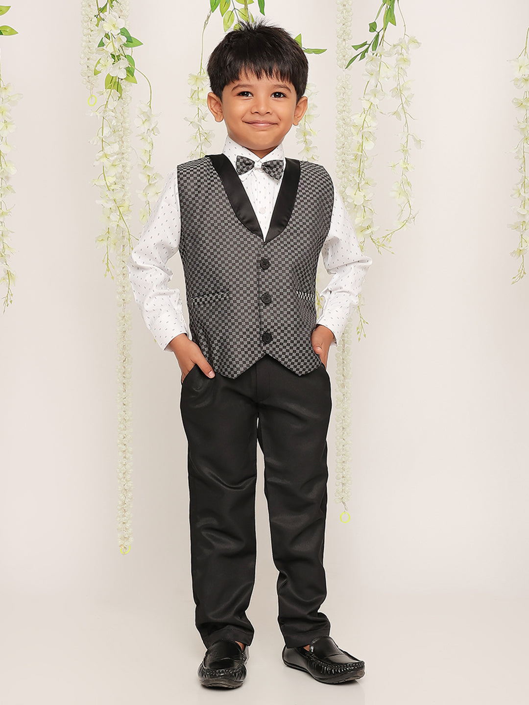 KID1 Party Wear suit with bow-tie Black