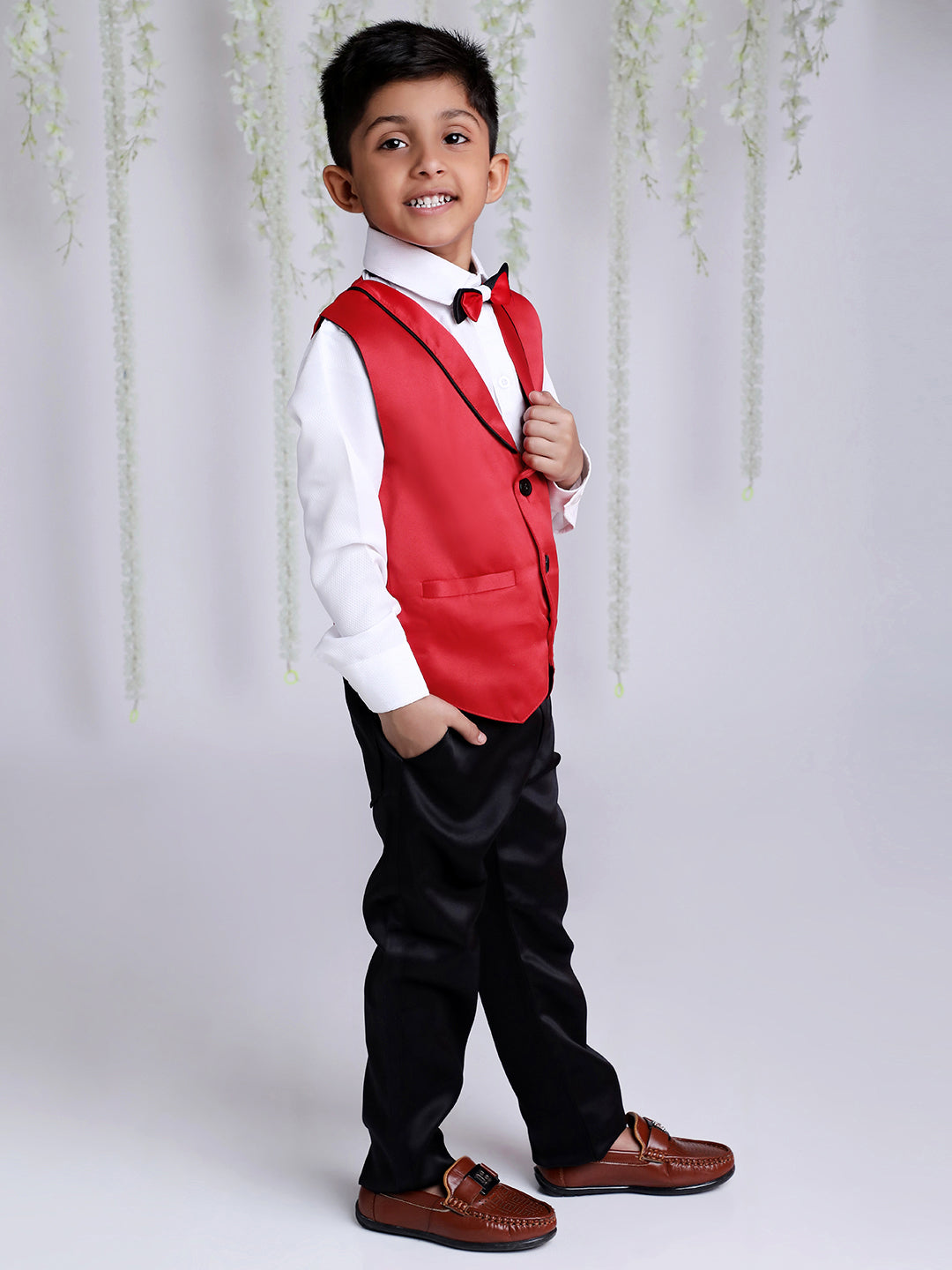 KID1 Party Wear Suit With Bow-Tie Red