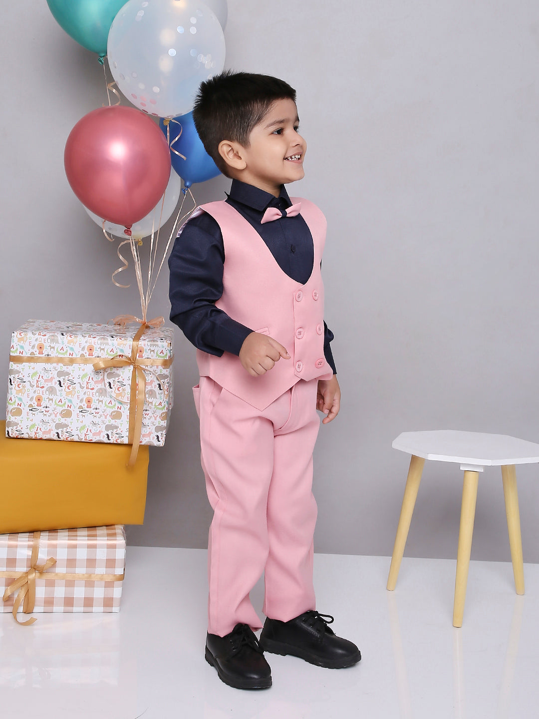 KID1 Party Wear Suit with Bow-Tie Pink