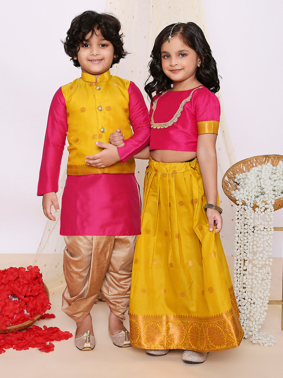 KID1 Jacquard Pattu Pavdai For Girls With Attached Jacket Kurta Set For Boys - Pink