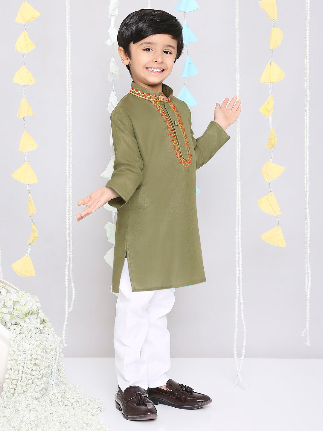KID1 Embroidered Kurta and Pyjama Set Green