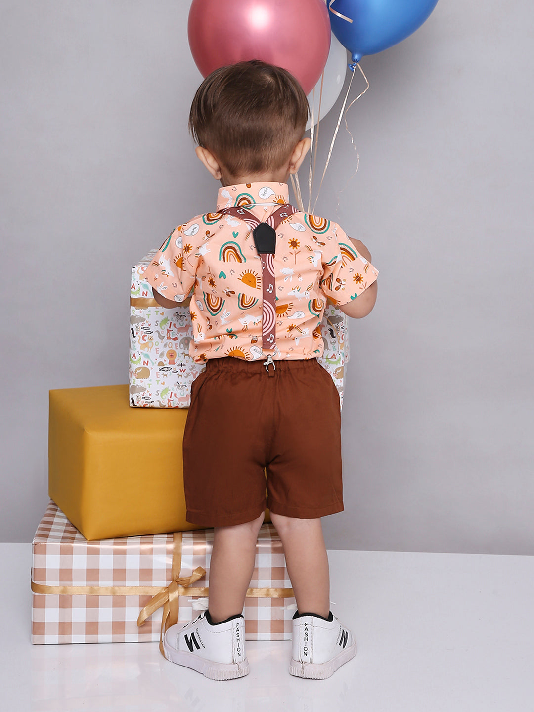 KID1 Summer Shirt and Shorts Set With Bow Tie and Suspenders Peach