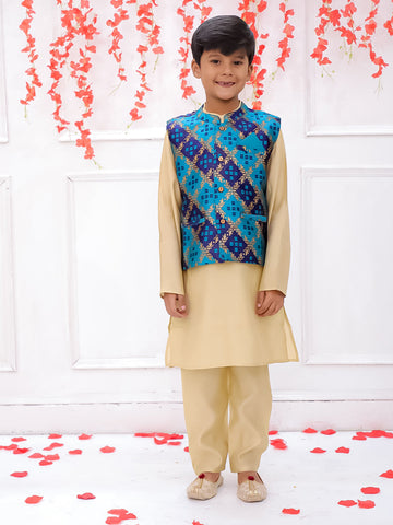 KID1 Bandhani Bundi With Gold Kurta Pyjama Green