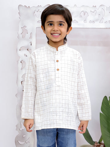 Kid One Full Hand Checks Cotton Linen Short Kurta For Boys Offwhite