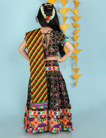 KID1 Pattola Print Lehenga Choli Black