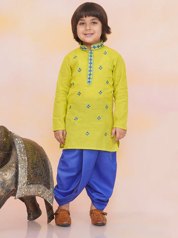 KID1 Aari Embroidered Handloom Kurta With Dhoti Green