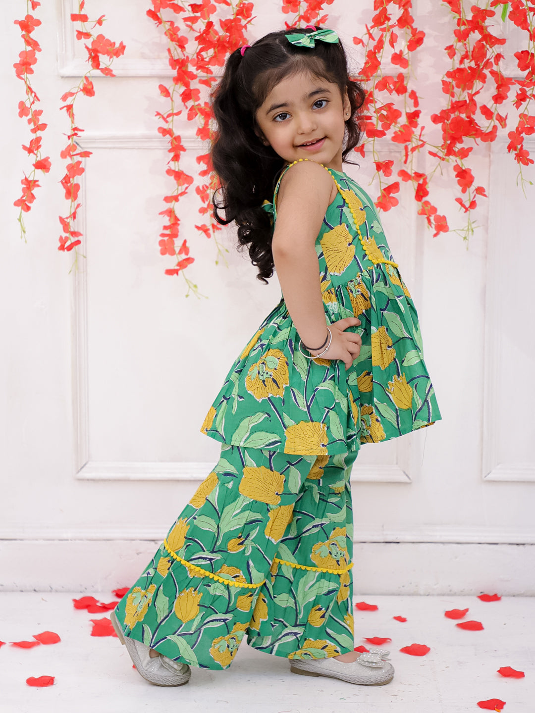 KID1 Sunny Sharara Set With Bow Clip Green