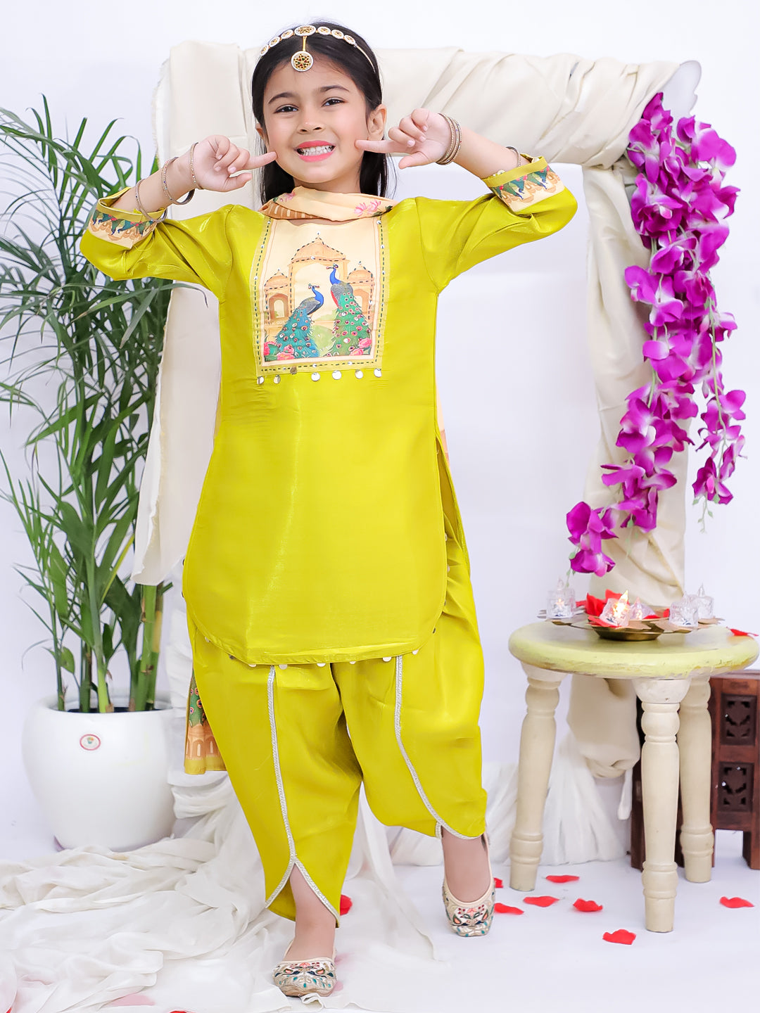 Kid One Royal Silk Peacock Print Kurti Dhoti With Dupatta Set For Girls Green
